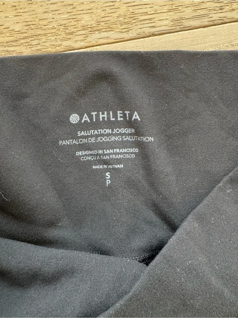 Athleta Salutation Jogger Pants Women S black Leggings High Rise